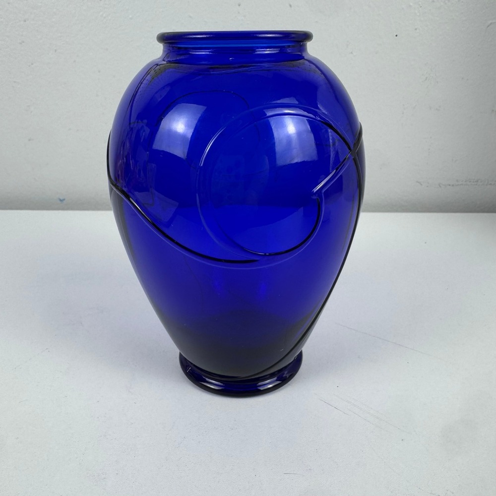 Vtg Maryland Glass Cobalt Blue King Tut Swirl Vase Embossed M Art Glass